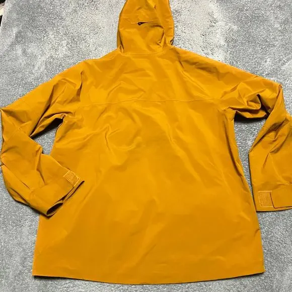 REI Coop Rain Coat Mens XL Goretex Long Vented Hooded Yellow Jacket Hiking Gorp